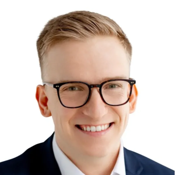 Alexis Lévesque - Real Estate Broker