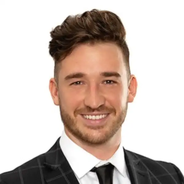 PIERRE-ANTOINE CHABOT - REAL ESTATE BROKER