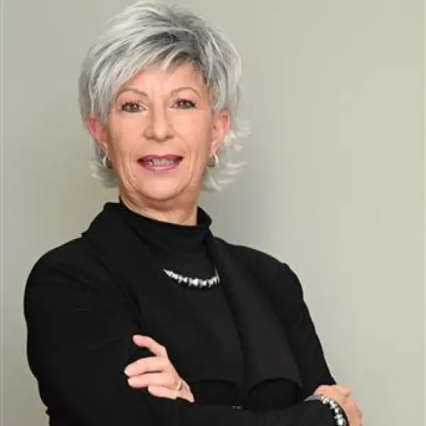 FRANCINE COUTURIER - REAL ESTATE BROKER