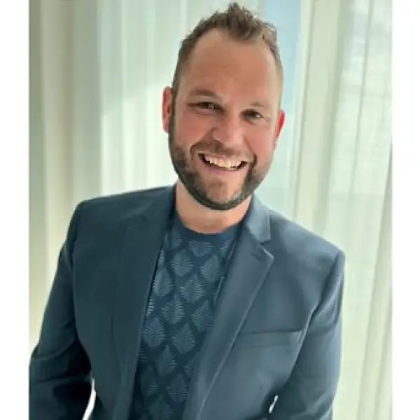 Alexandre Usereau - Real Estate Broker