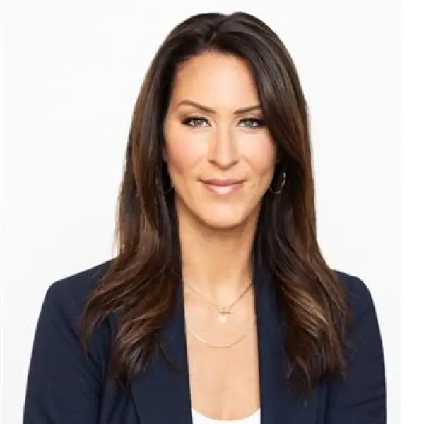 Vicky Beaudreault - Real Estate Broker