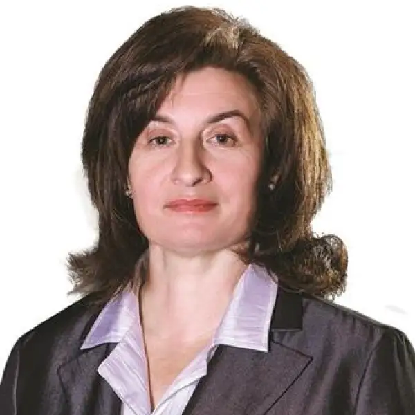 Angela Stratulat - Courtier Immobilier