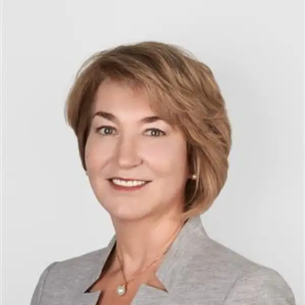 Real Estate Broker - Olga Ouspenski