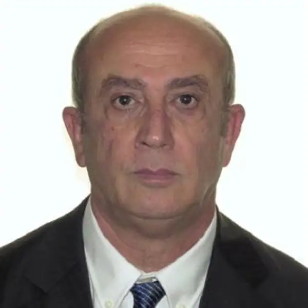 Real Estate Broker - Mustapha Berjaoui