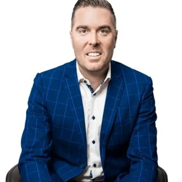 LOUIS-BERNARD GOINEAU - REAL ESTATE BROKER