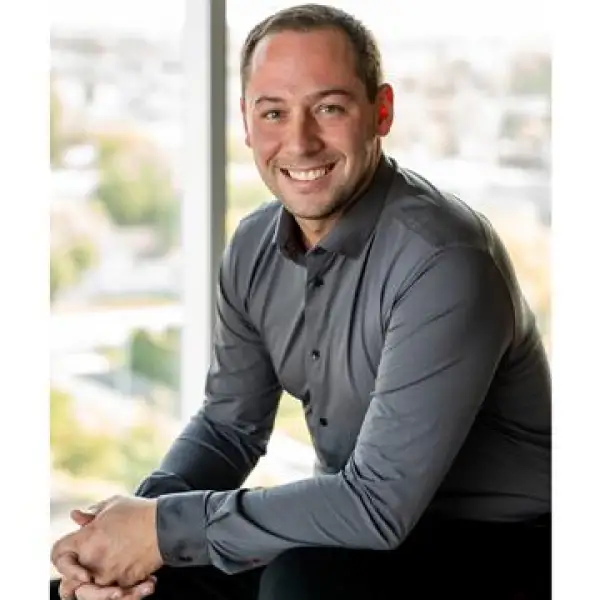 MARC-ANTOINE BENOÎT - REAL ESTATE BROKER