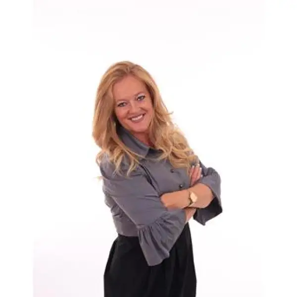 Real Estate Broker - Sylvie Spinozzi