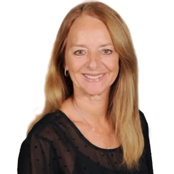 Real Estate Broker - Nicole Fortier