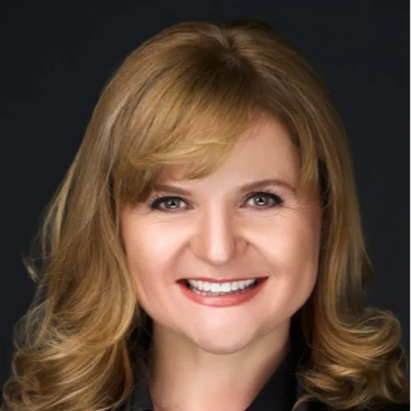 EWELINA PAWLAK - COURTIER IMMOBILIER
