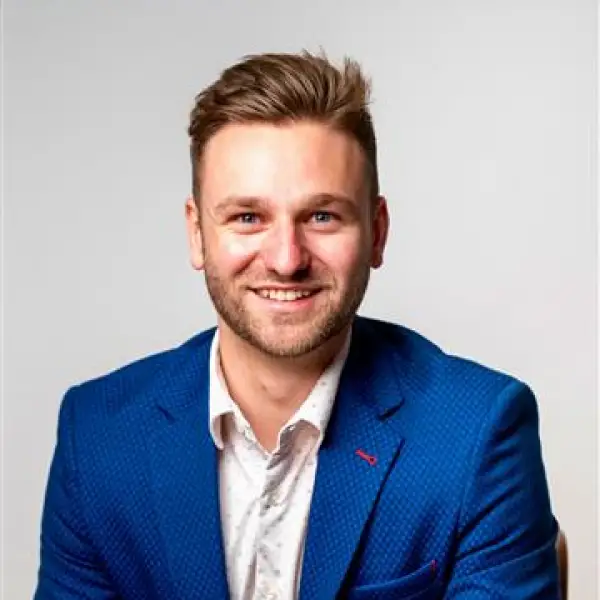 Real Estate Broker - Jérémy Chartrand