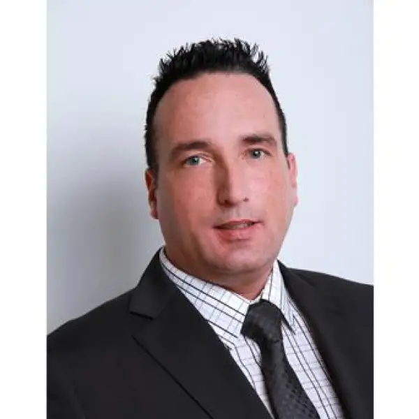 Real Estate Broker - Jonathan Bruneau