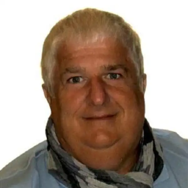 Real Estate Broker - Sylvain Ouellette