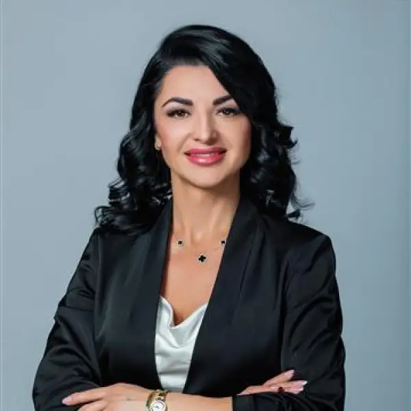 Anastasia Vlasiuc - Courtier Immobilier