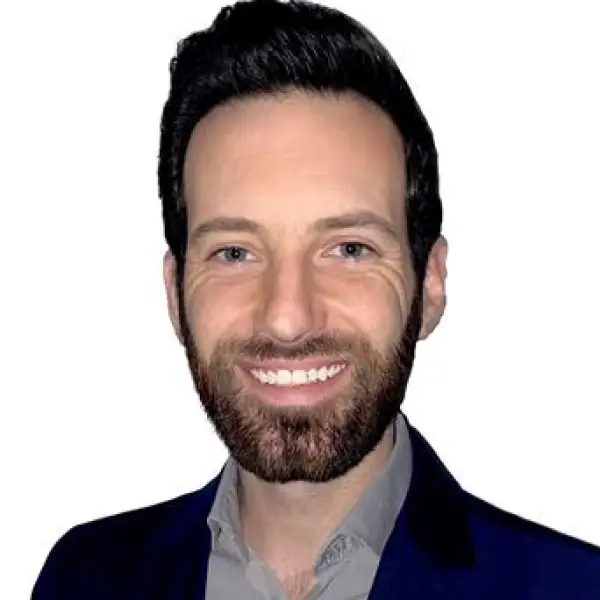 Real Estate Broker - Etienne Lamarche