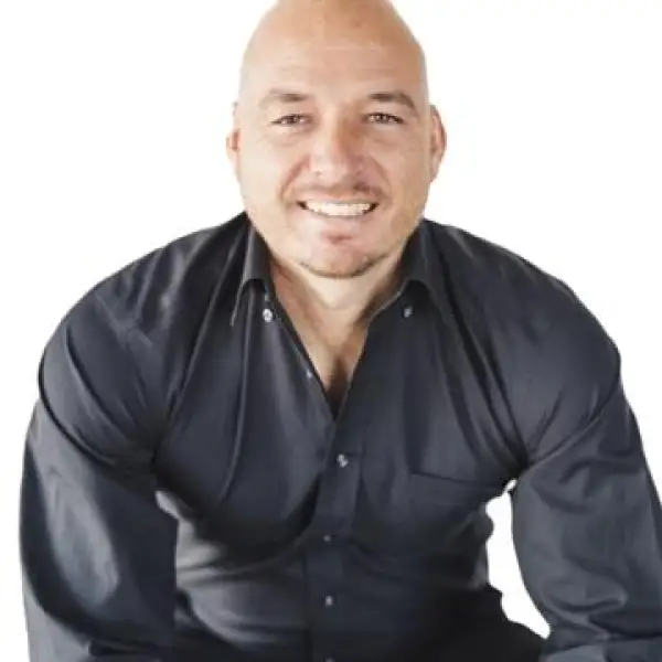 Real Estate Broker - David Baker