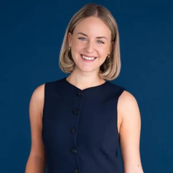 Real Estate Broker - Flavie Guévin