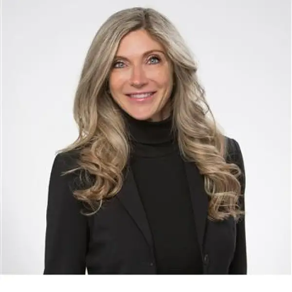 Real Estate Broker - Stéphanie Petit