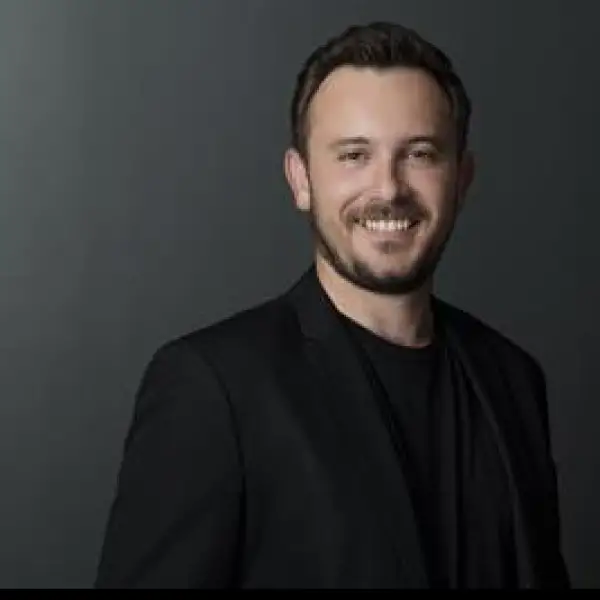 Alekos Fiorillo-Laroche - Real Estate Broker