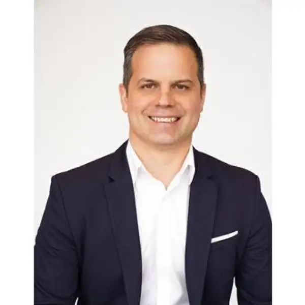 Real Estate Broker - Augustin Hébert