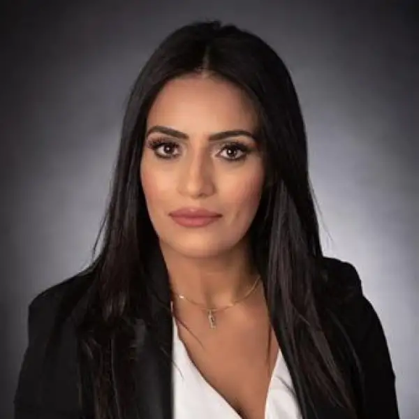 Touria Laouissi - Courtier Immobilier